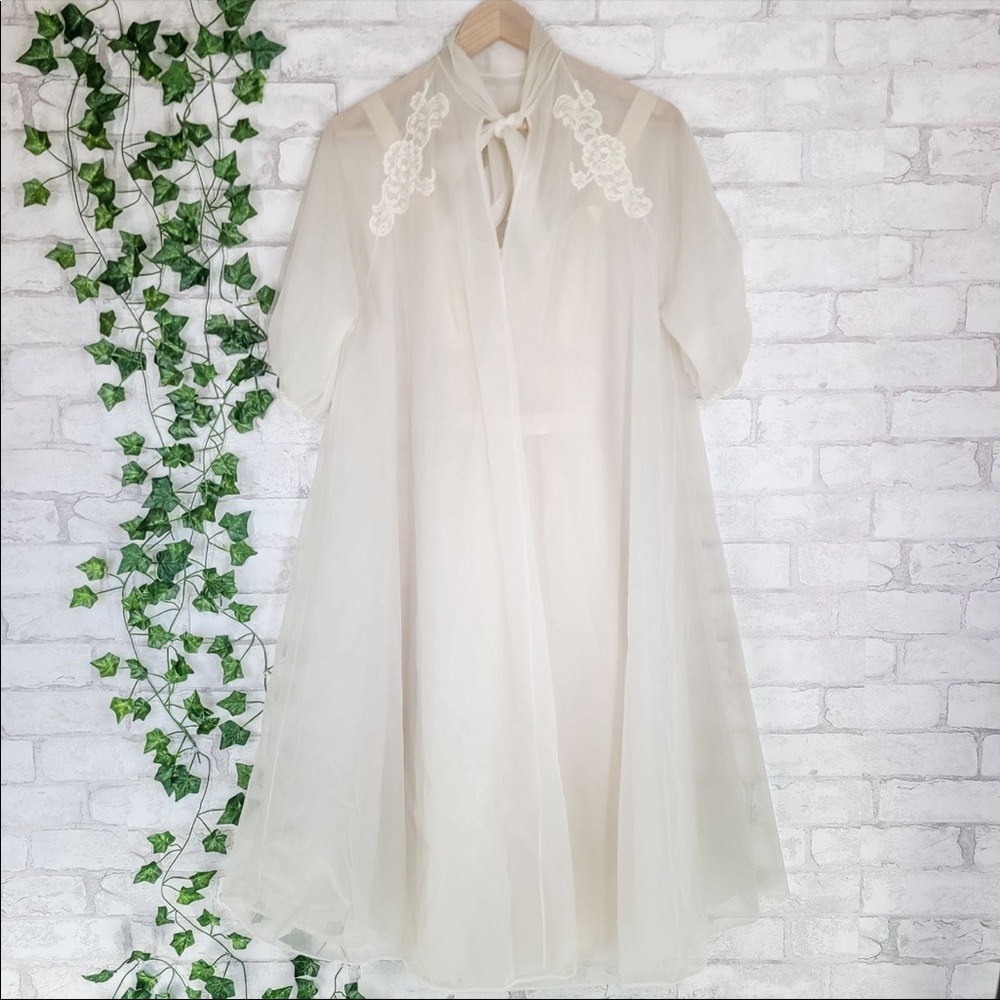 Vintage nightgown Peignoir set